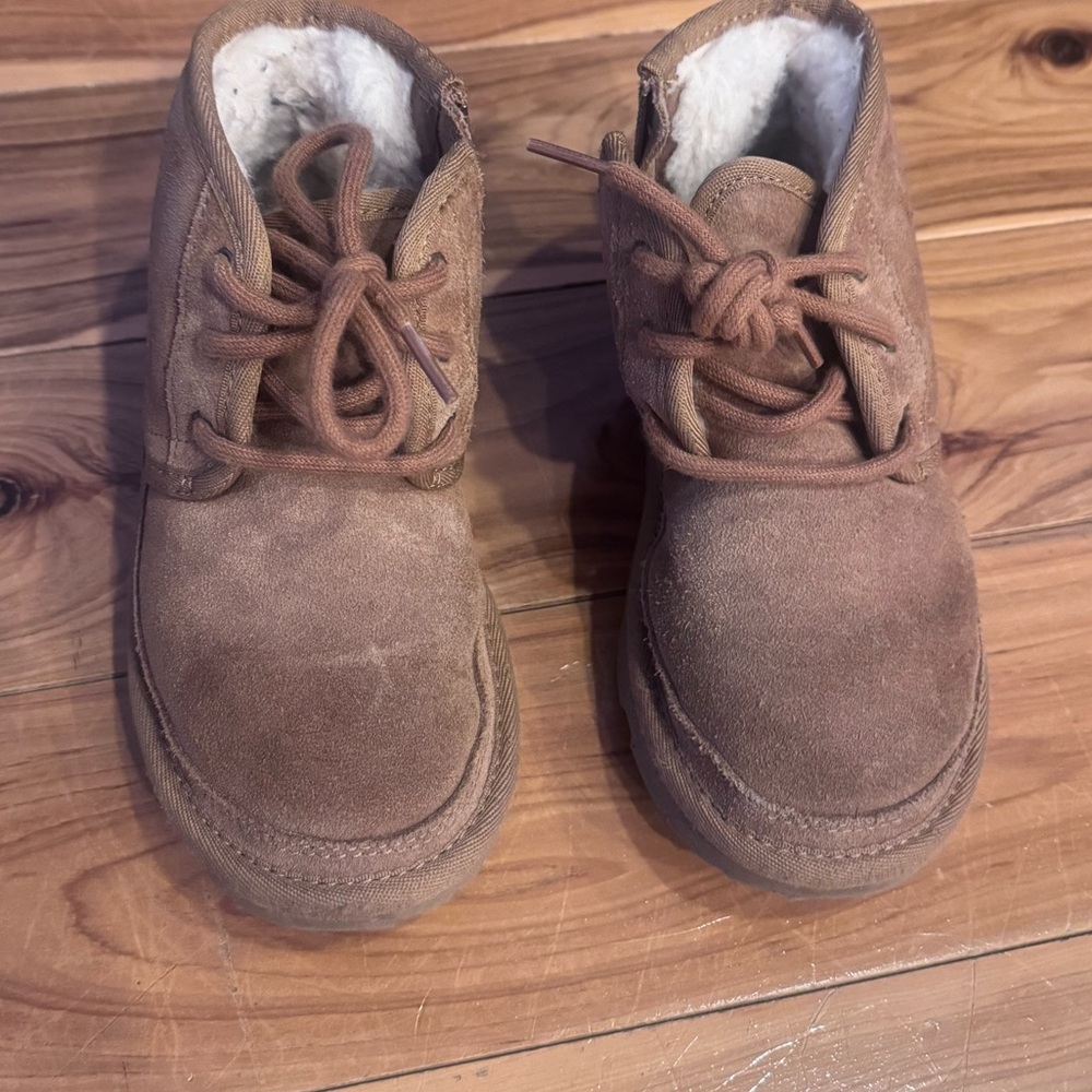 Little kids Uggs